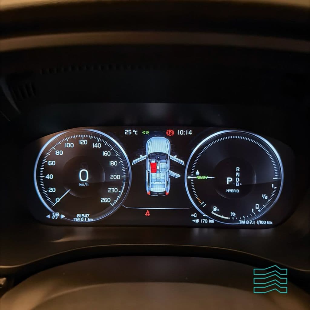 Volvo XC 60 T-8 MOMENTUM 2.0 (Híbrido)