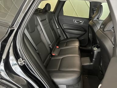 Volvo XC 60 T-8 MOMENTUM 2.0 (Híbrido)