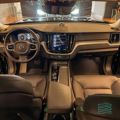 Volvo XC 60 T-8 MOMENTUM 2.0 (Híbrido)