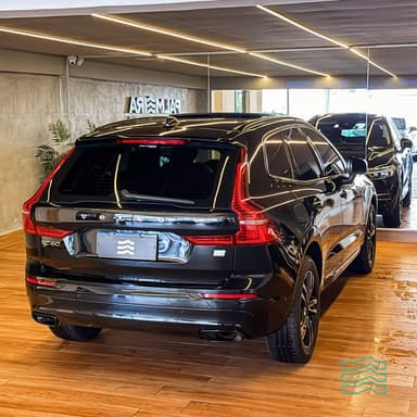 Volvo XC 60 T-8 MOMENTUM 2.0 (Híbrido)