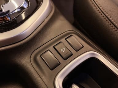 Nissan Frontier PLATI. CD  2.3 Bi-TB Dies.Aut.