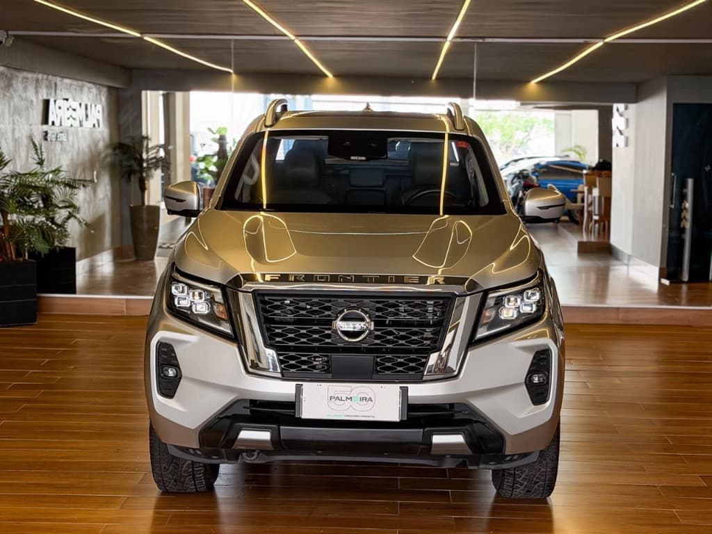 Nissan Frontier PLATI. CD  2.3 Bi-TB Dies.Aut.