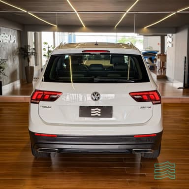 VW - VolksWagen TIGUAN Allspac Comf 250 TSI 1.4 Flex