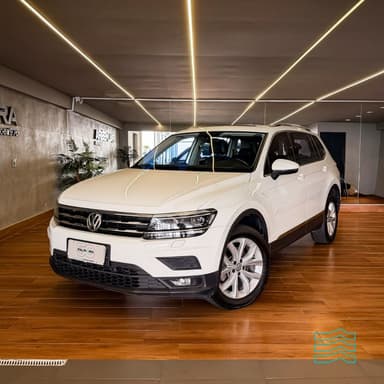 VW - VolksWagen TIGUAN Allspac Comf 250 TSI 1.4 Flex