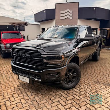 RAM 2500 LARAM. 6.7 NIGHT ED. TB CD 4x4 Die.