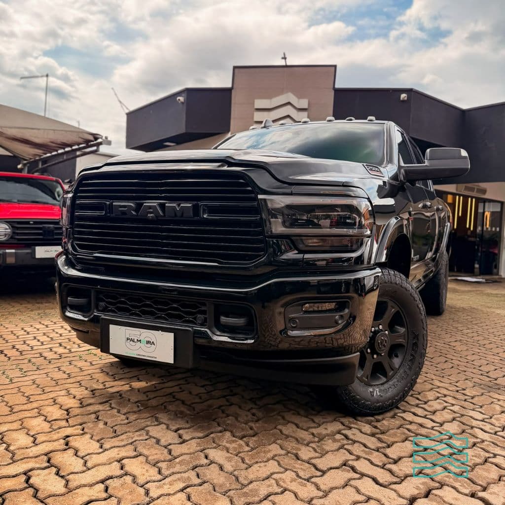 RAM 2500 LARAM. 6.7 NIGHT ED. TB CD 4x4 Die.