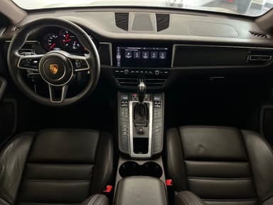 Porsche Macan 2.0 Turbo