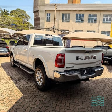 RAM 3500 LARAMIE 6.7 TB CD 4x4 Diesel