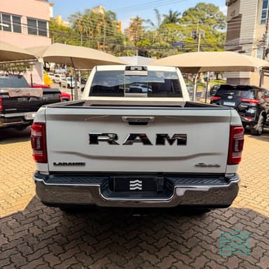 RAM 3500 LARAMIE 6.7 TB CD 4x4 Diesel