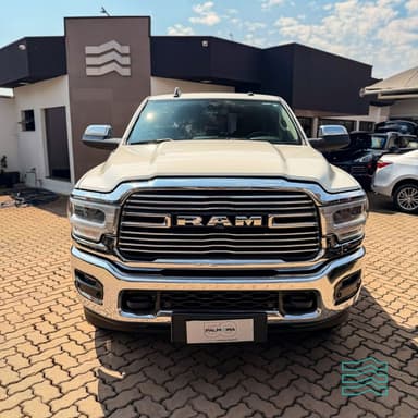 RAM 3500 LARAMIE 6.7 TB CD 4x4 Diesel