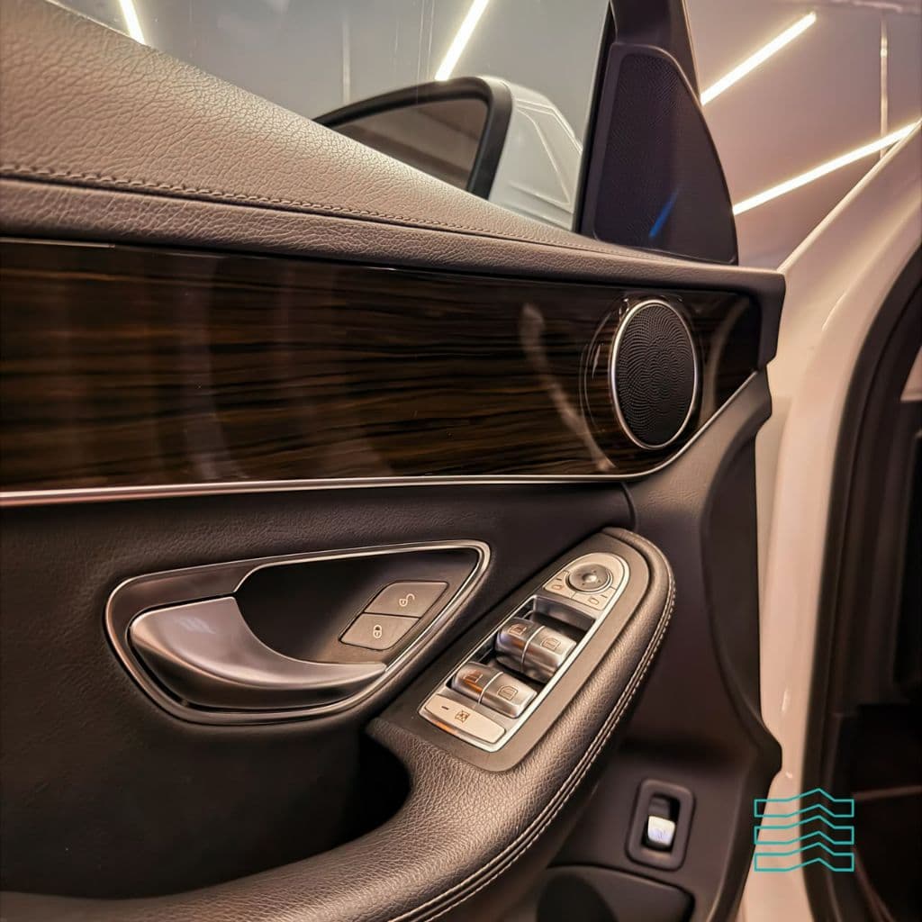 Mercedes-Benz C-180 CGI Exc. 1.6/1.6 Flex TB 16V Aut.