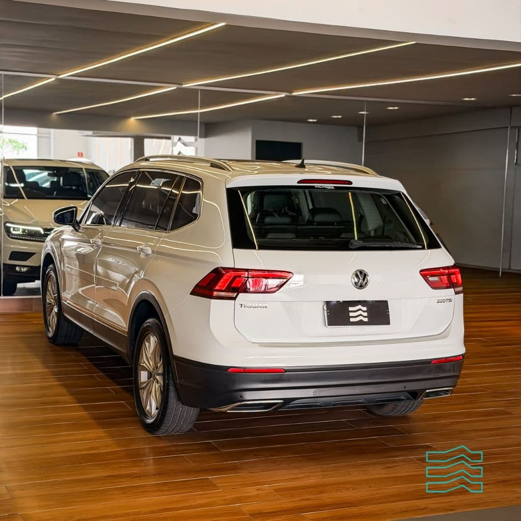 VW - VolksWagen TIGUAN Allspac Comf 250 TSI 1.4 Flex