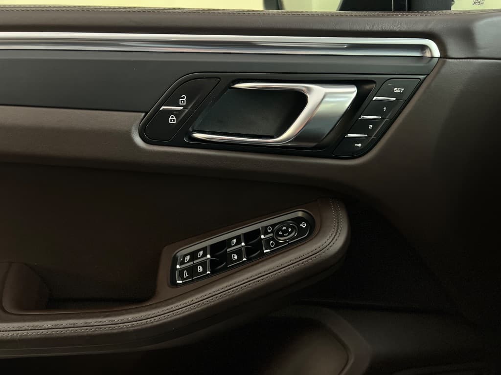 Porsche Macan 2.0 Turbo