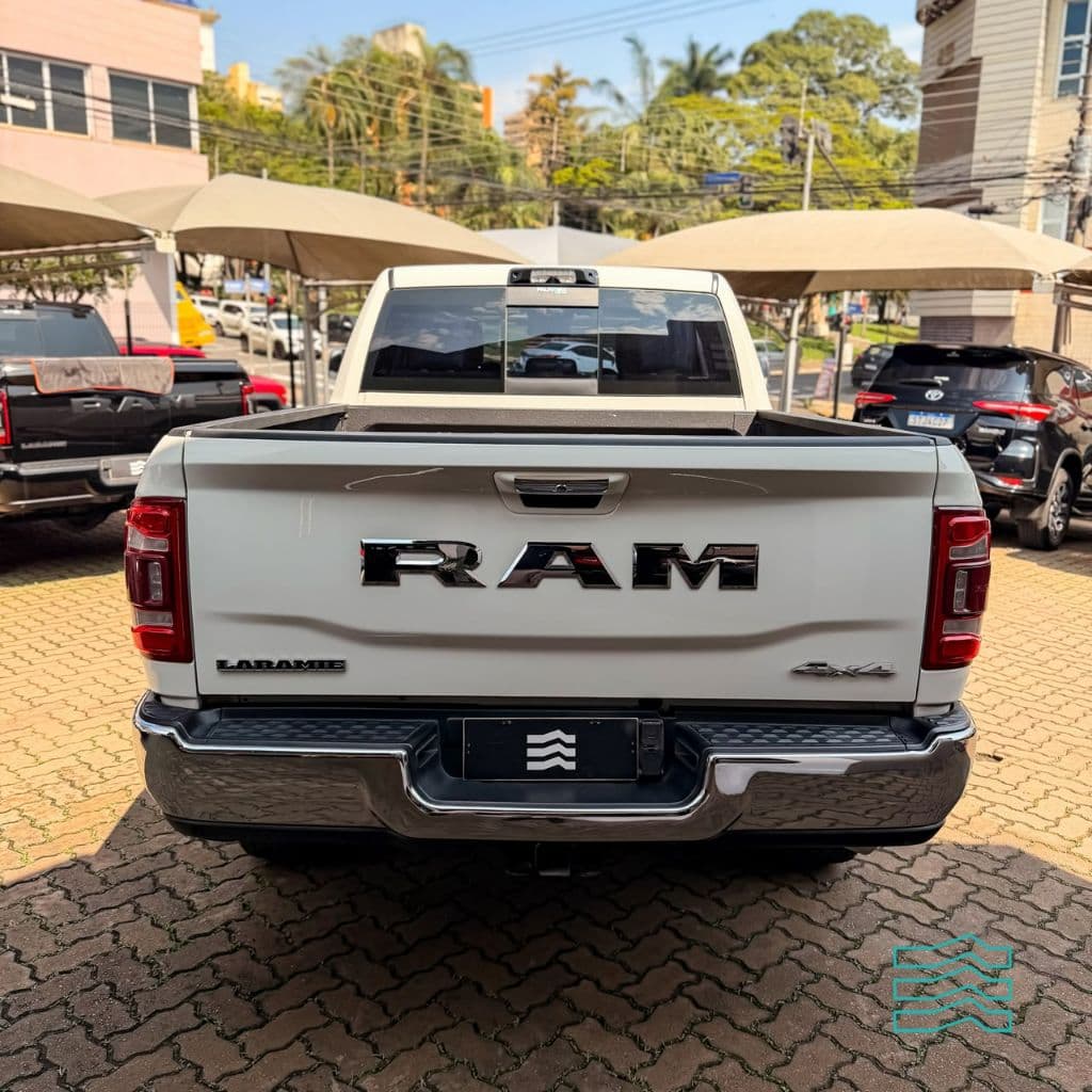 RAM 3500 LARAMIE 6.7 TB CD 4x4 Diesel