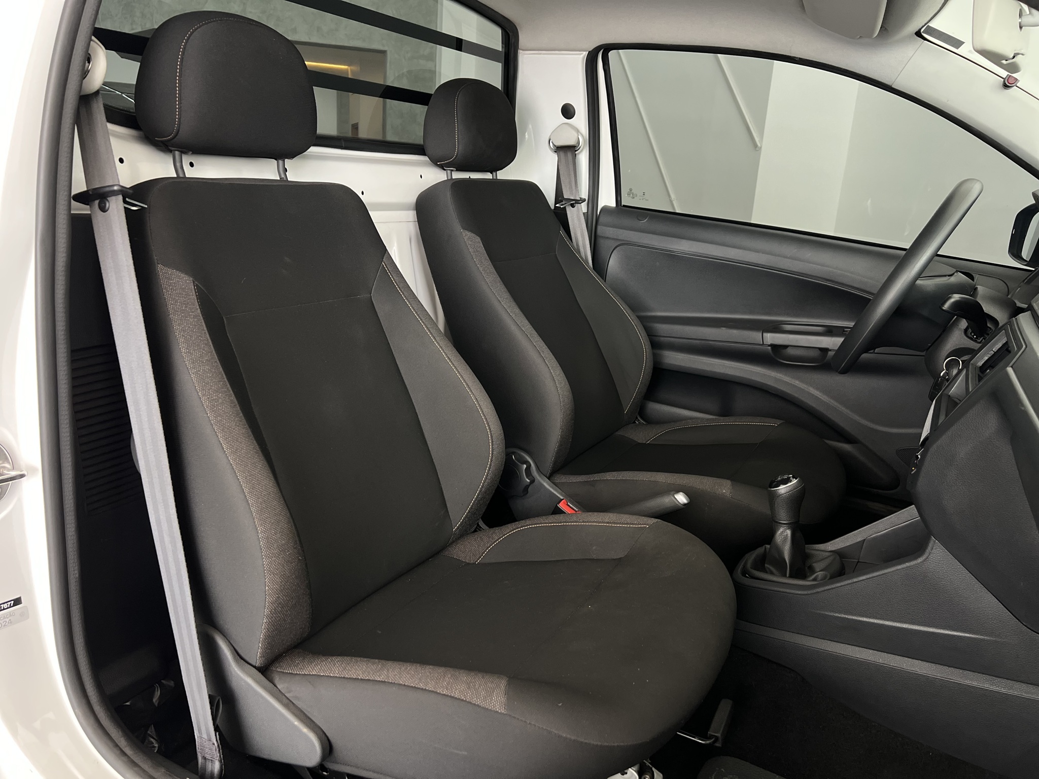 595-0635c467-d575-4108-9d7c-8d64a2fcc1fb