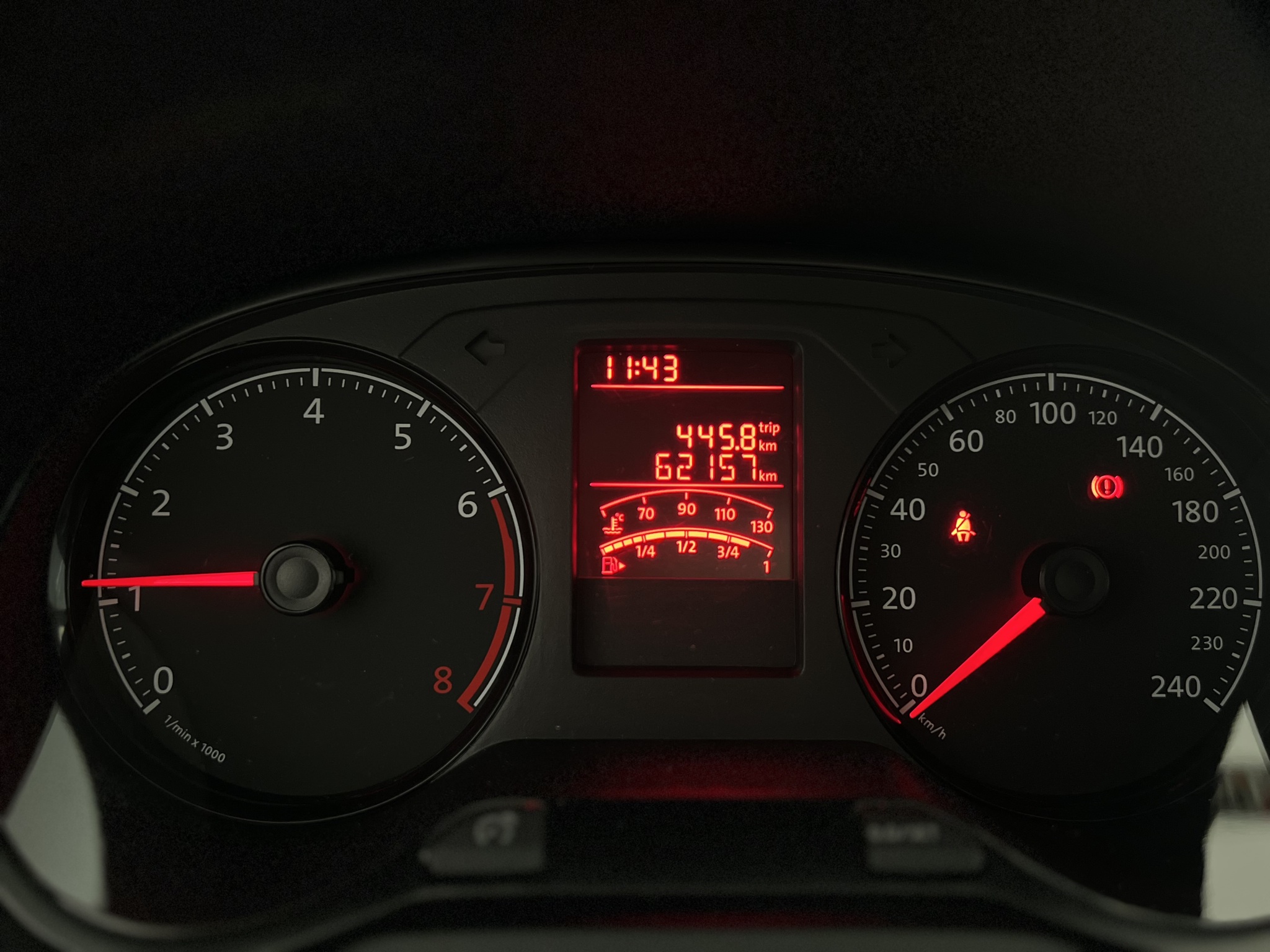 595-0635c467-d575-4108-9d7c-8d64a2fcc1fb