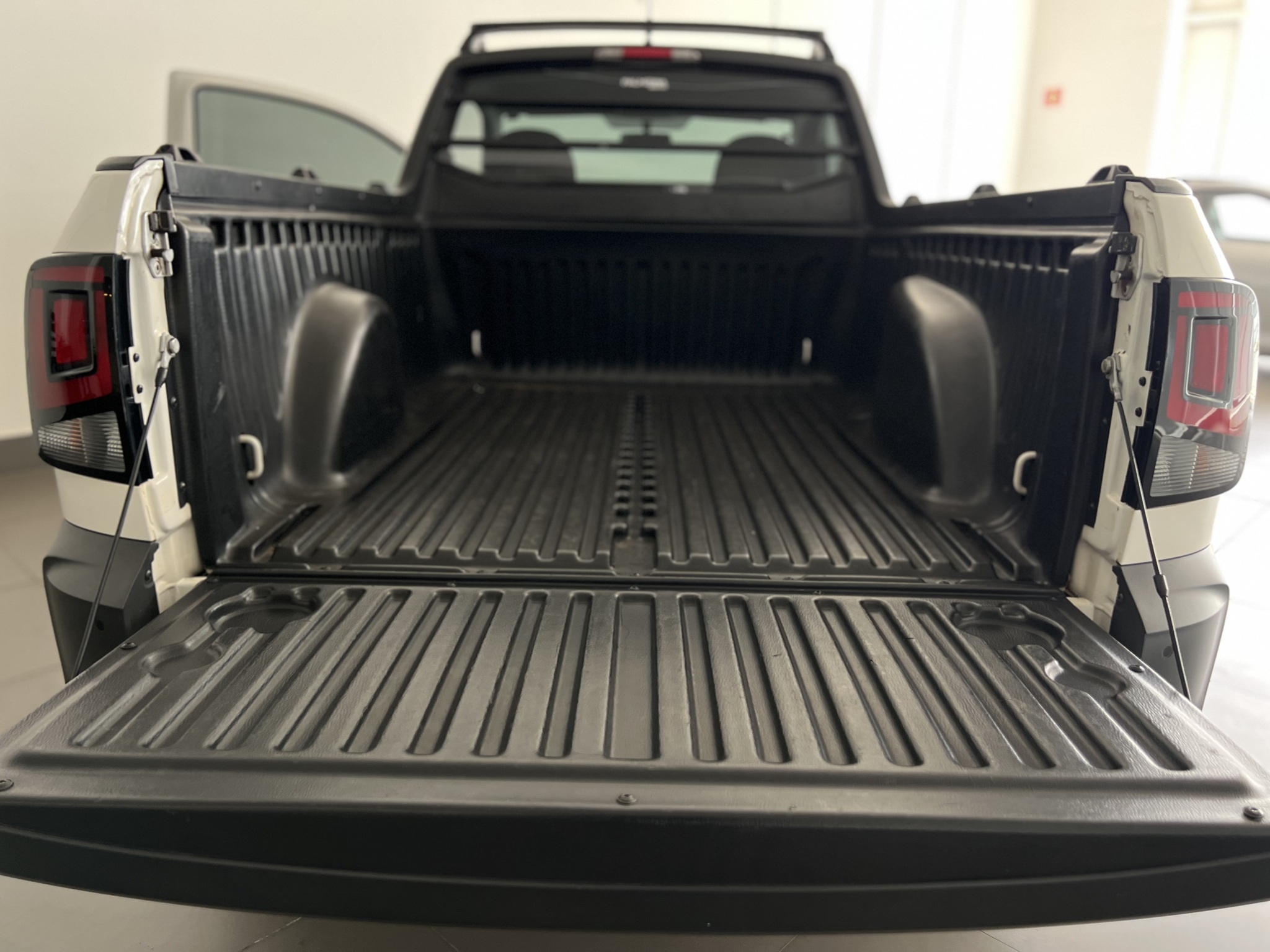 595-0635c467-d575-4108-9d7c-8d64a2fcc1fb