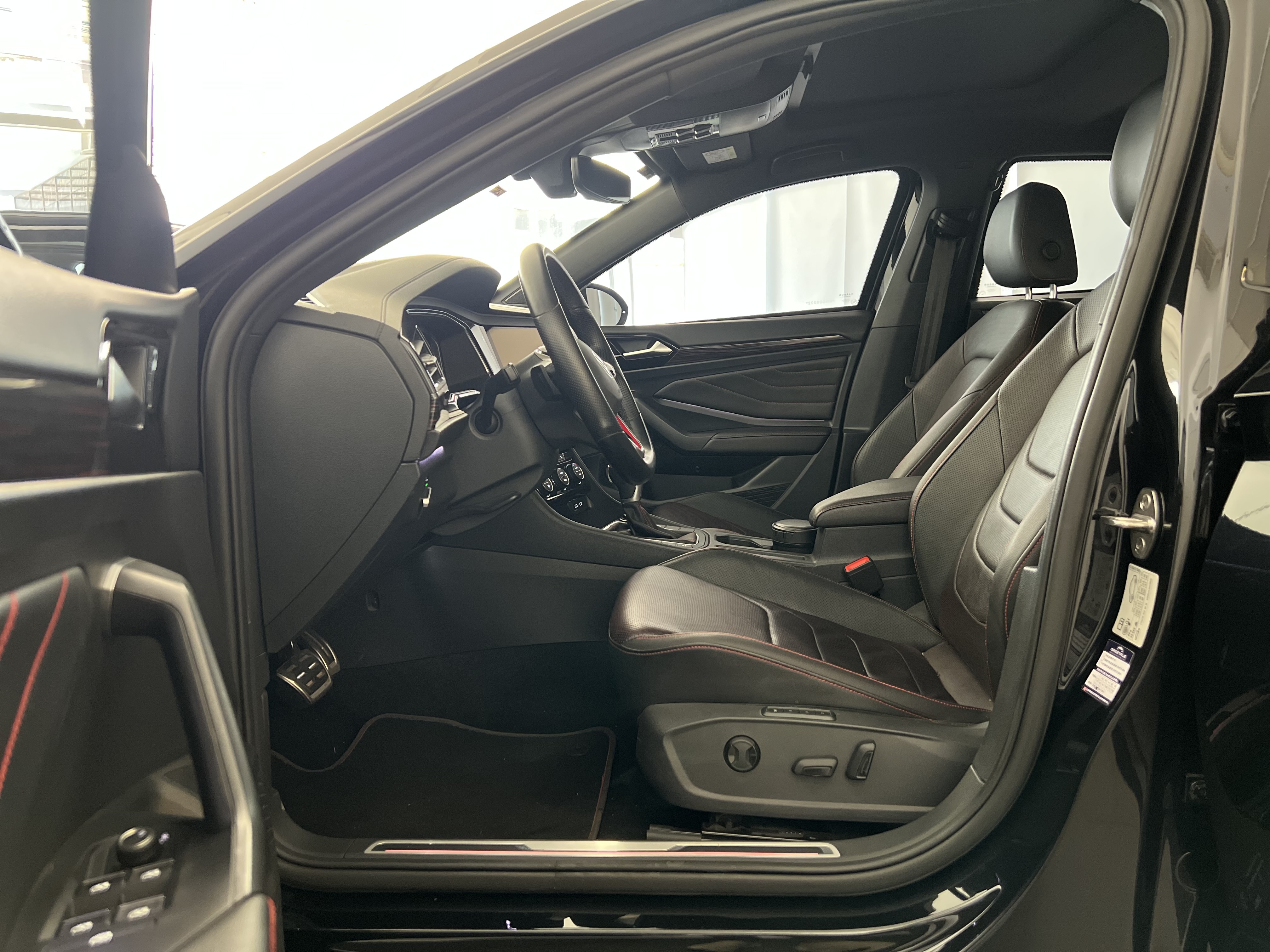 637-27b58fed-b3eb-4079-8f75-e3f9188a9c58