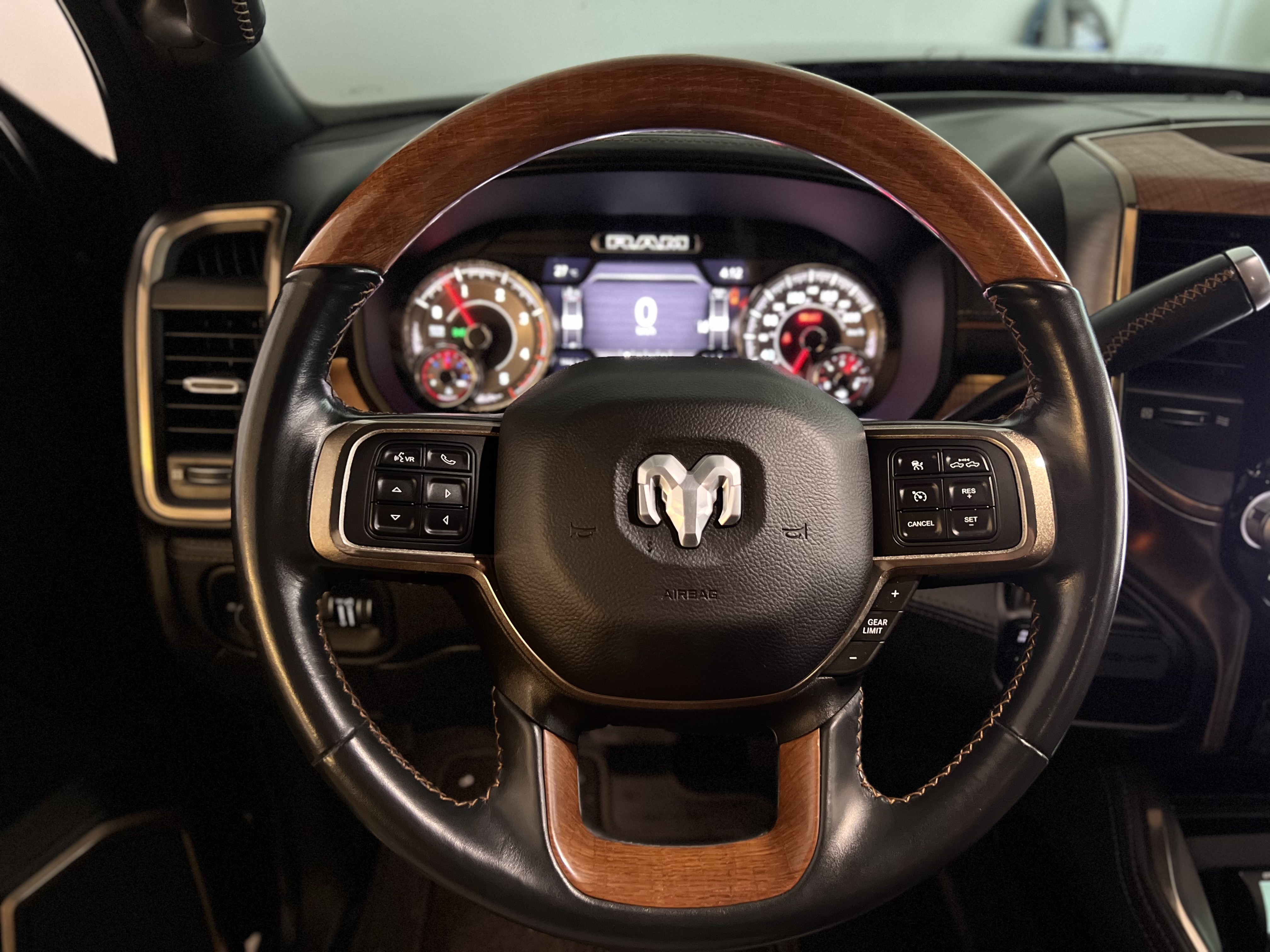 670-5598df78-e76b-4df9-ba04-b56c5324517e