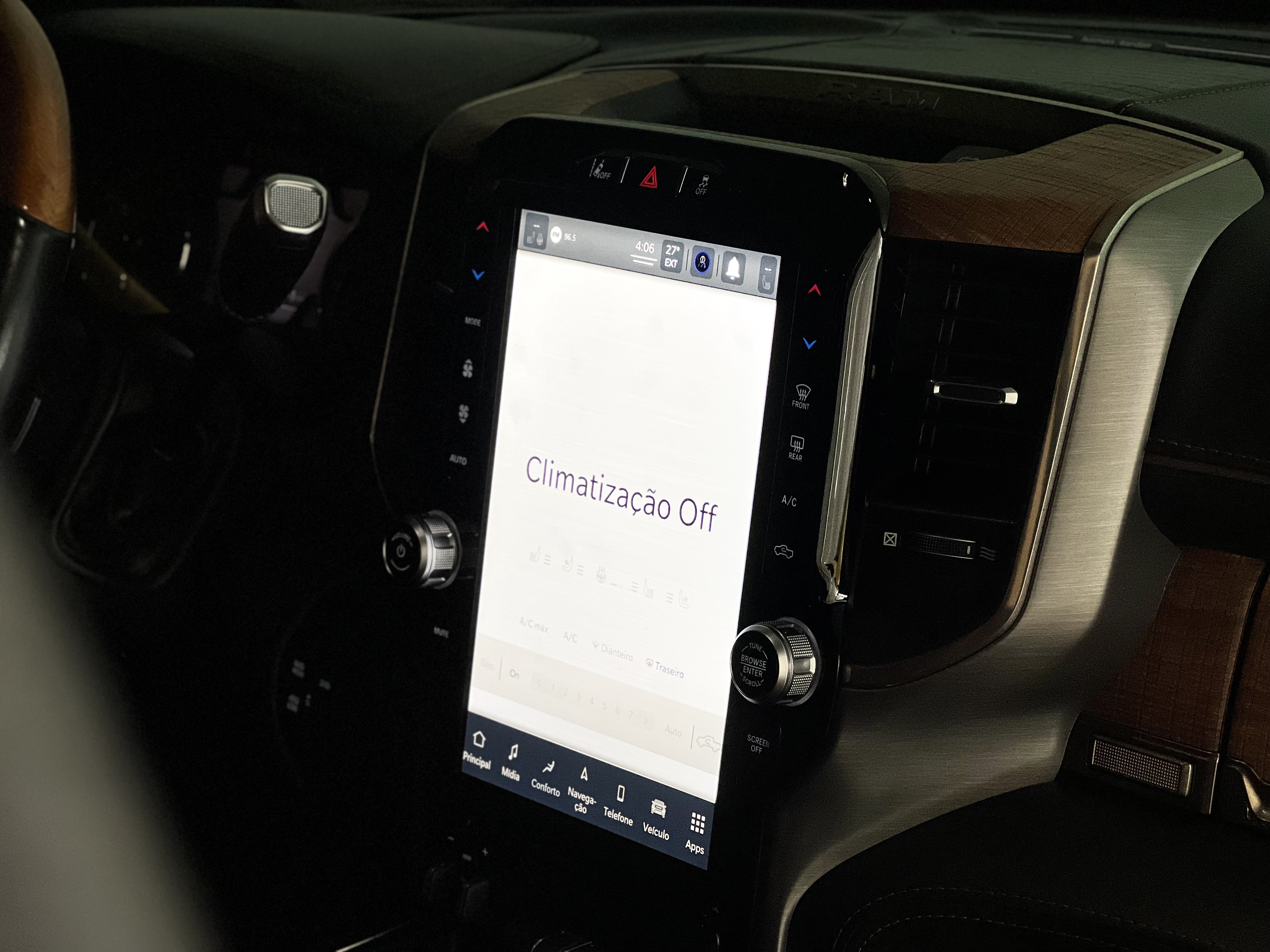 670-5598df78-e76b-4df9-ba04-b56c5324517e