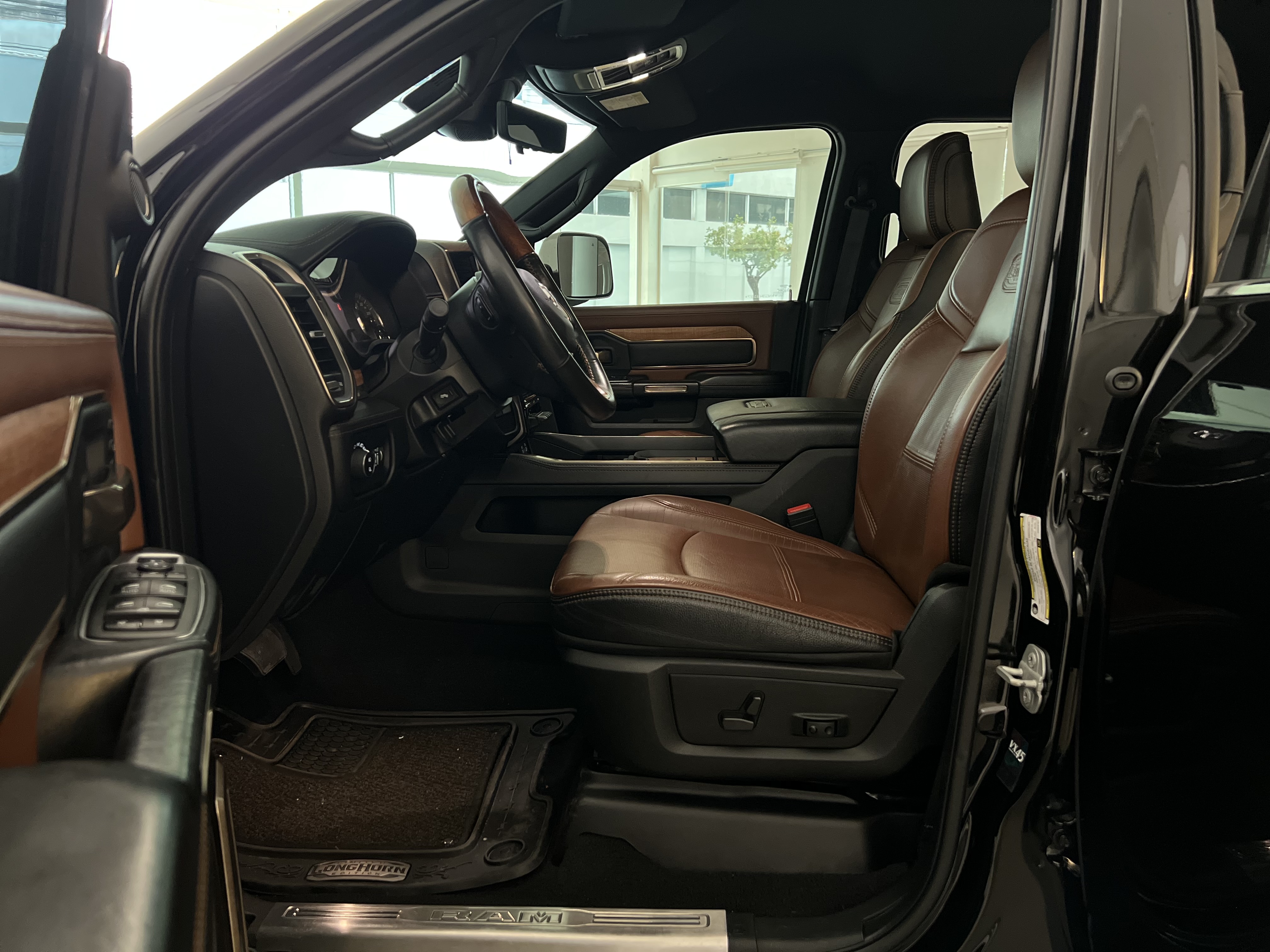 670-5598df78-e76b-4df9-ba04-b56c5324517e