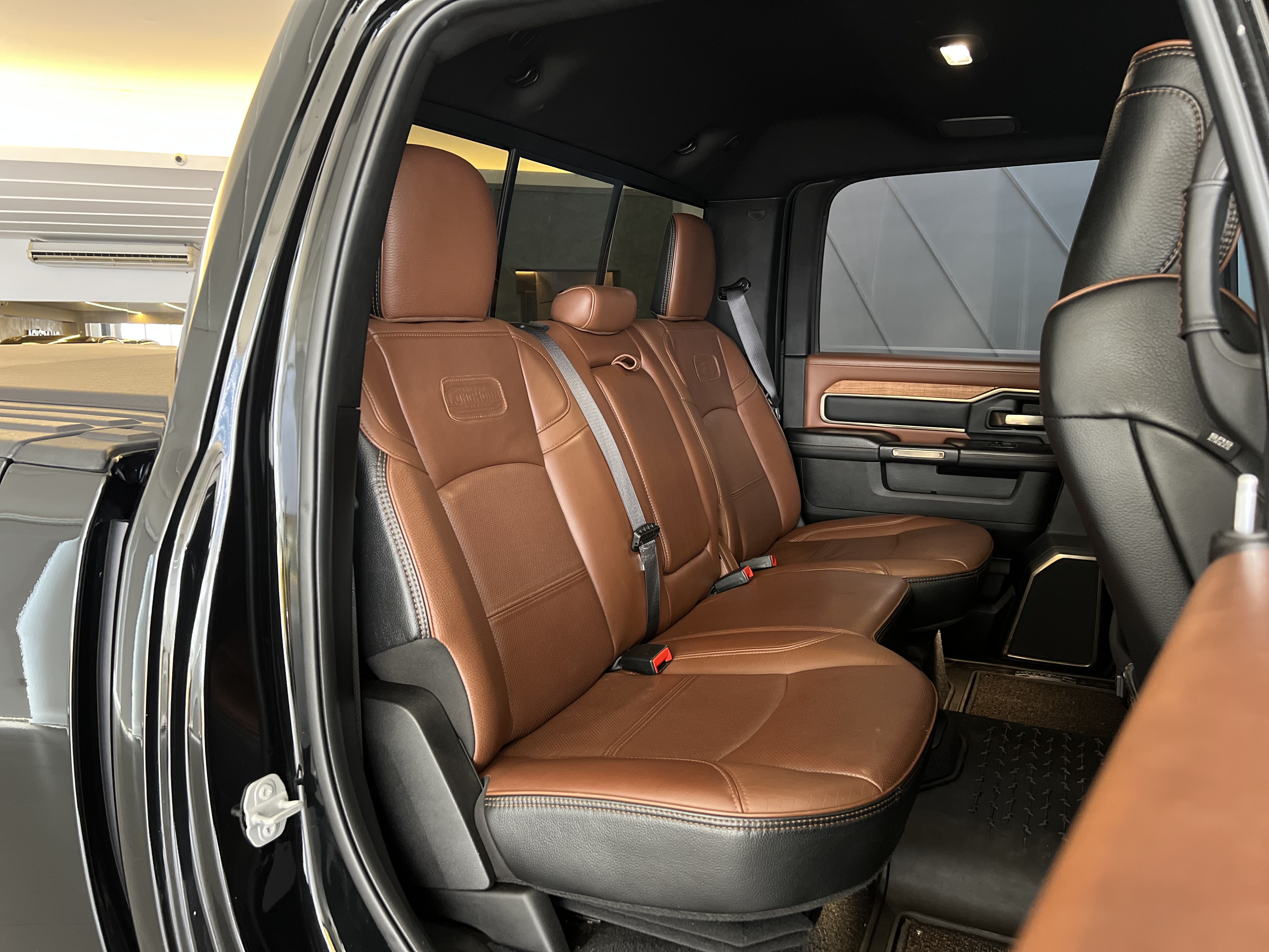 670-5598df78-e76b-4df9-ba04-b56c5324517e