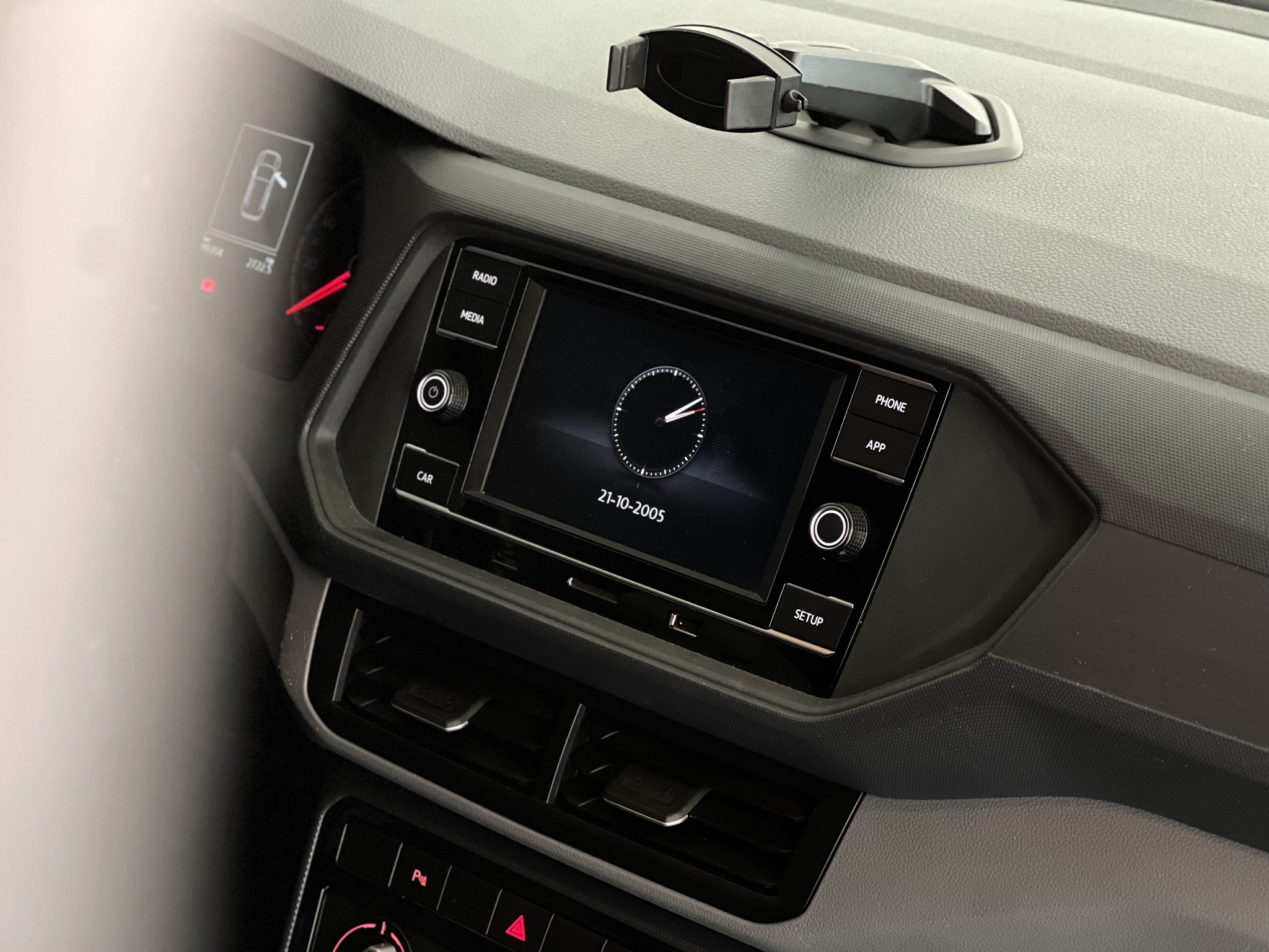 608-56ce2932-00c0-4de9-b728-17124cb1d307