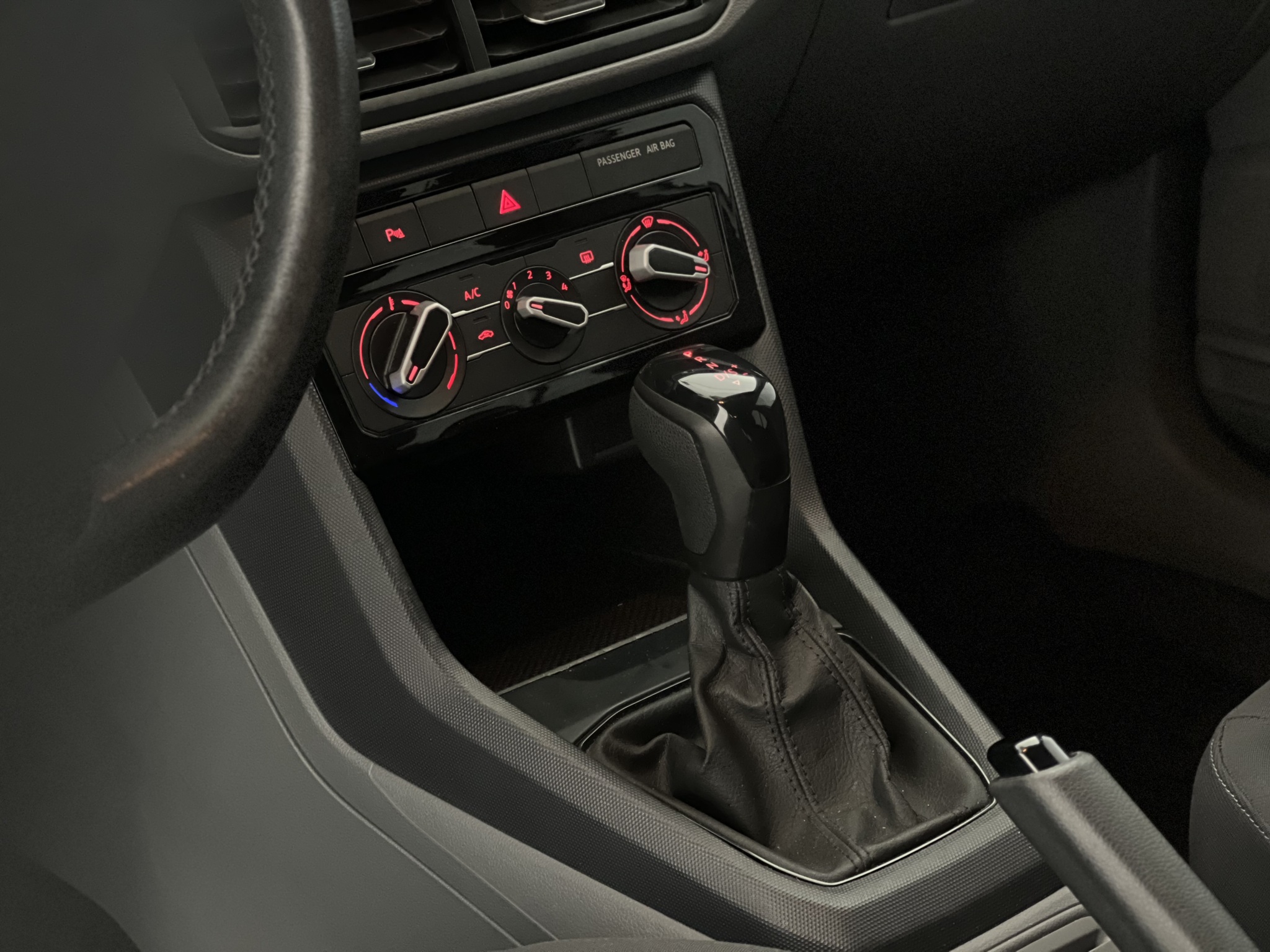 608-56ce2932-00c0-4de9-b728-17124cb1d307