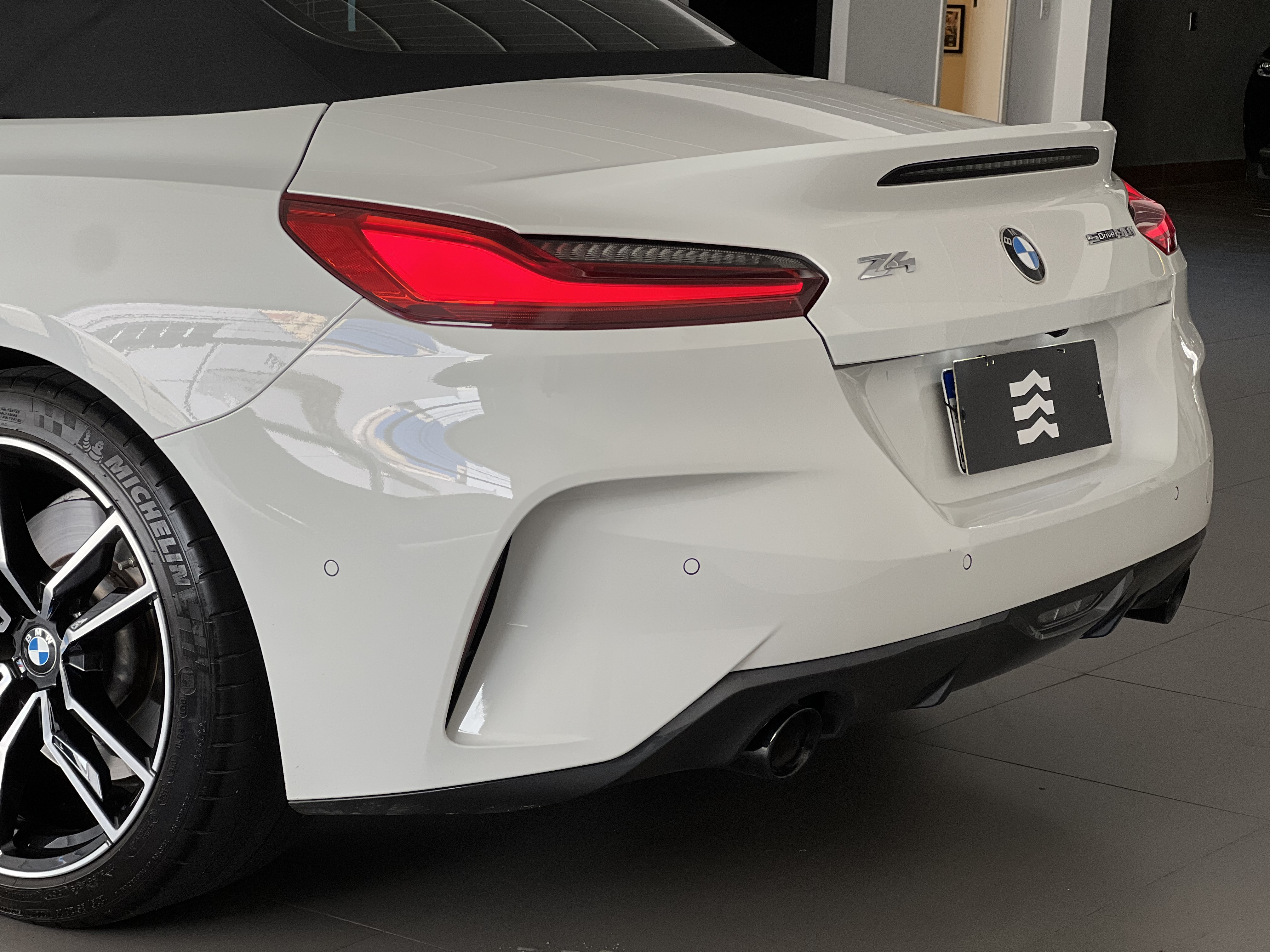 607-5a877ee9-acb1-4765-8b0d-5a77e79ee43a