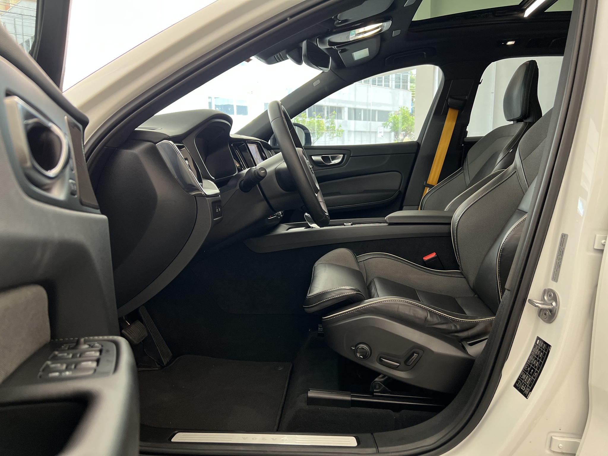 651-6266178a-ad49-4950-a50e-d209bb0d0072