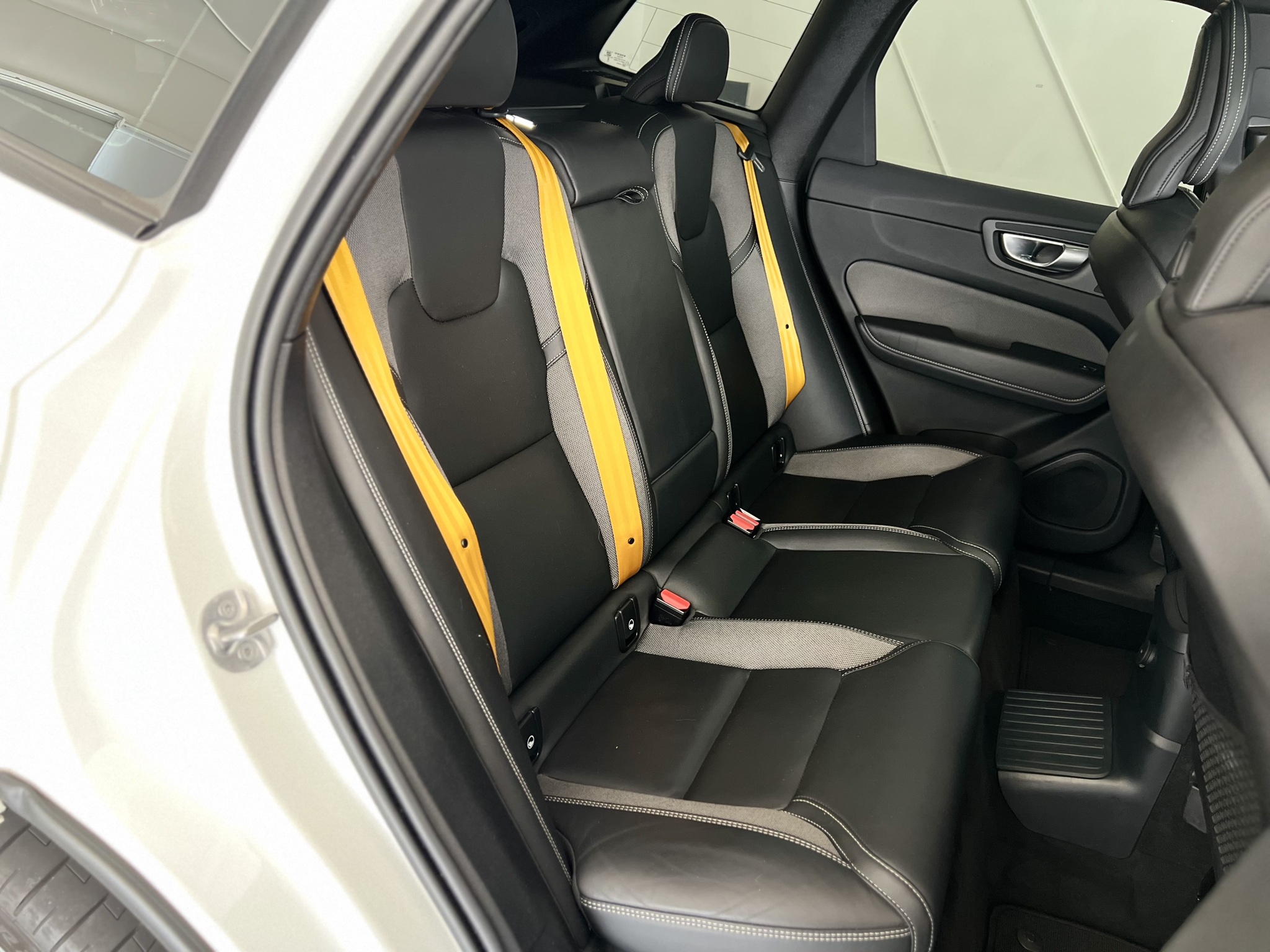 651-6266178a-ad49-4950-a50e-d209bb0d0072