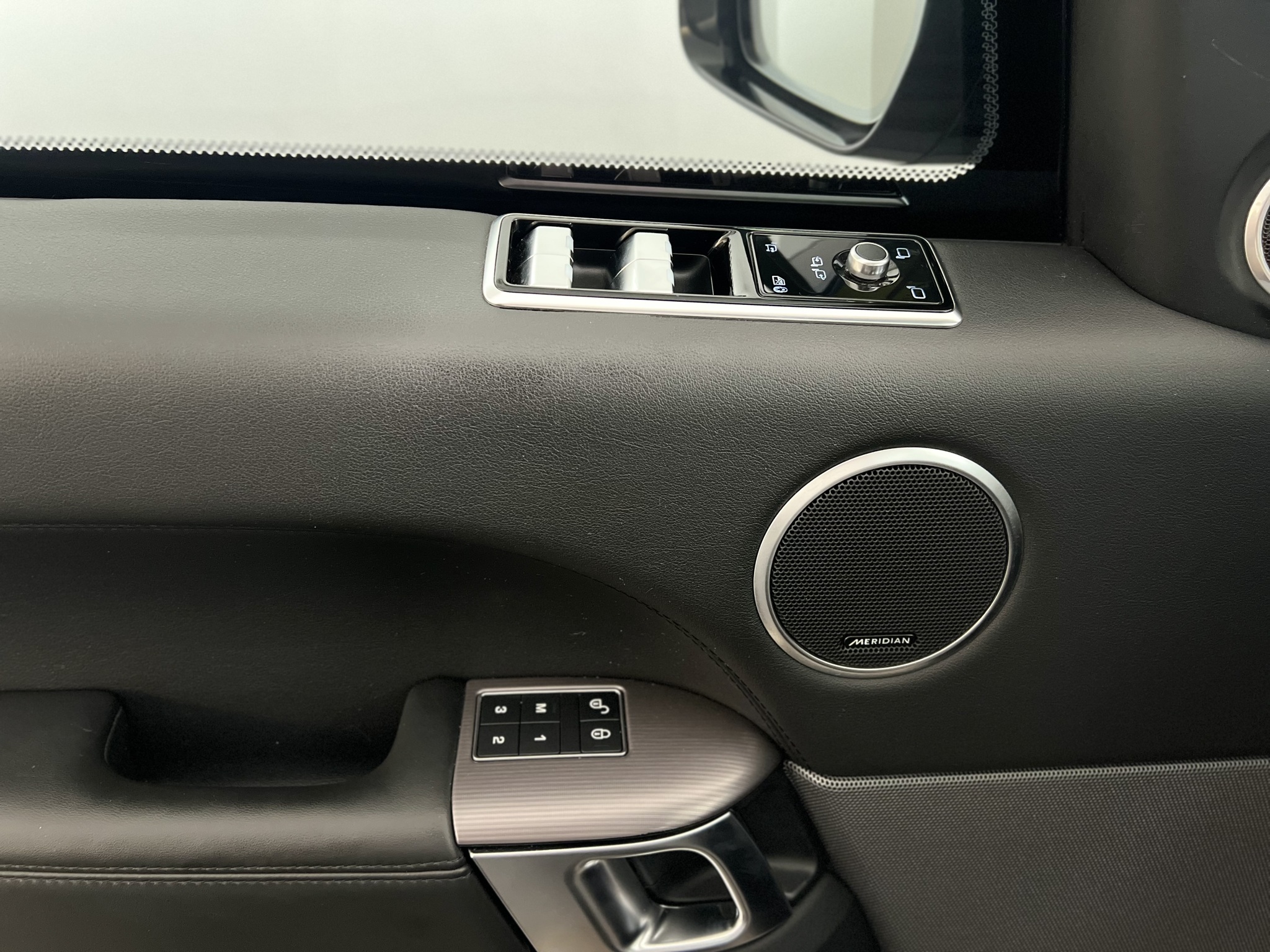 703-697dbbed-9032-4f23-bcdf-5a36b4993f67