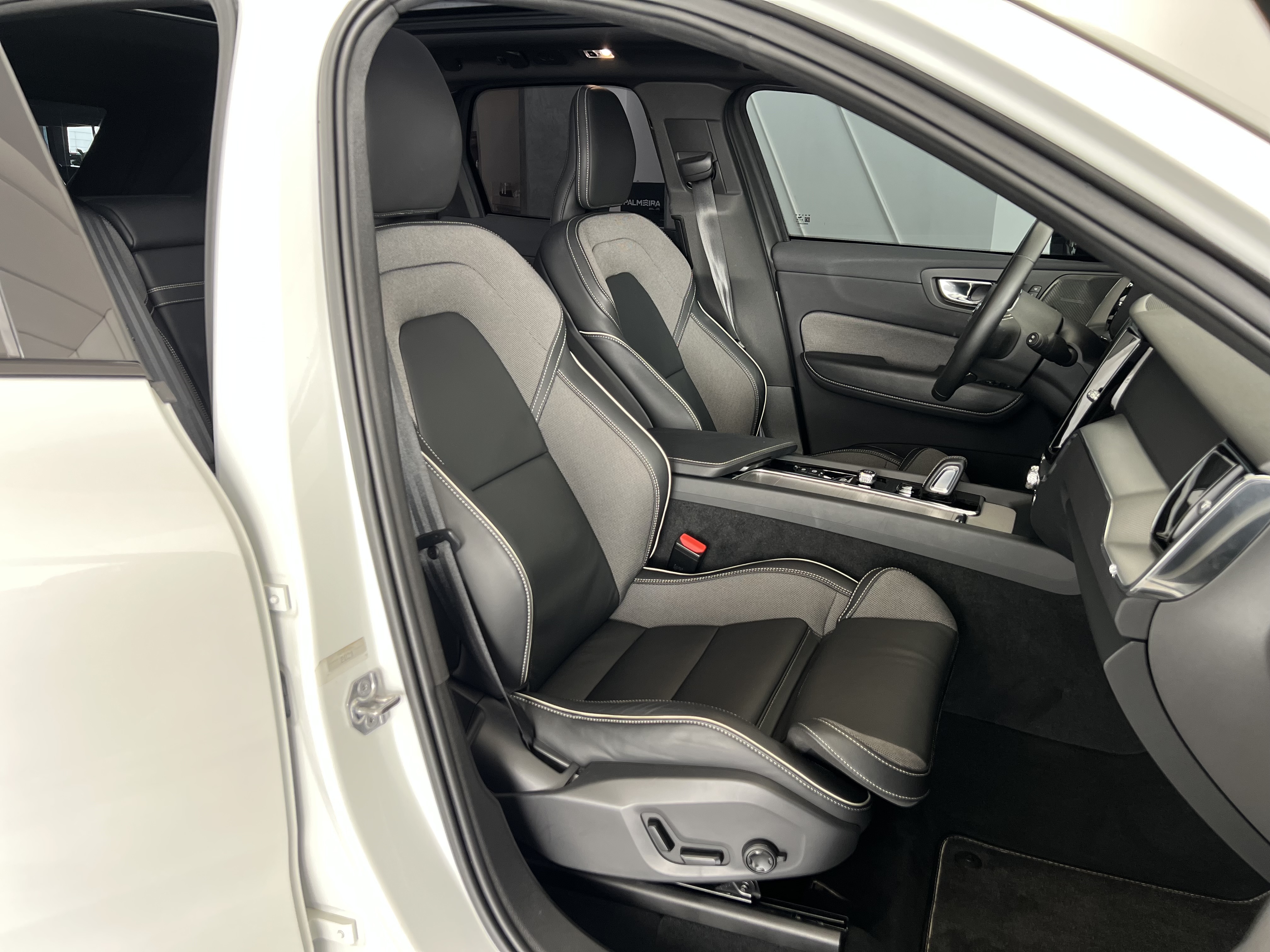 601-83a0cca4-54fe-41ac-8e8b-8c4a7ec42944