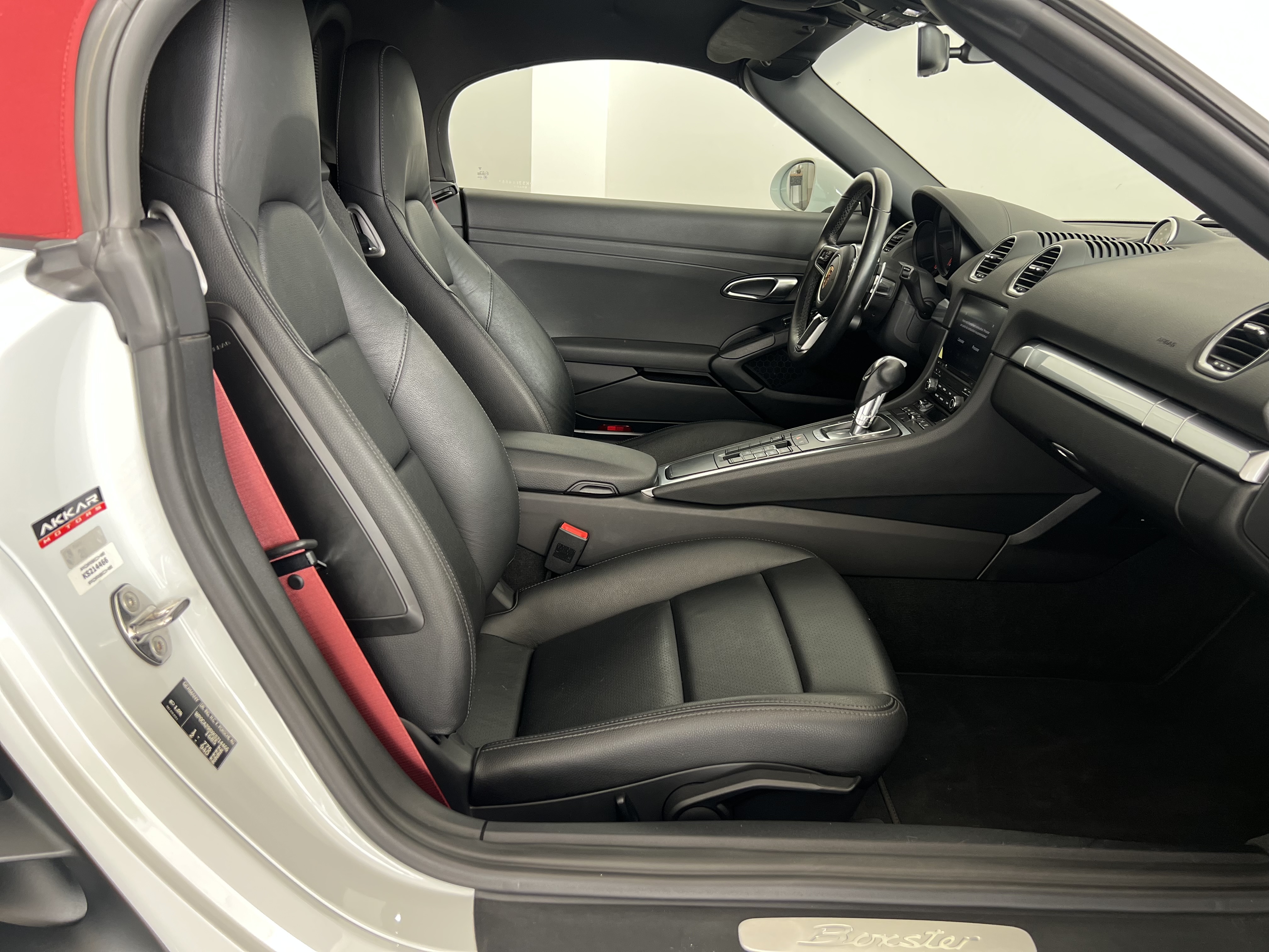 694-94d665bf-fde9-4375-bf26-6c8b3ba35634