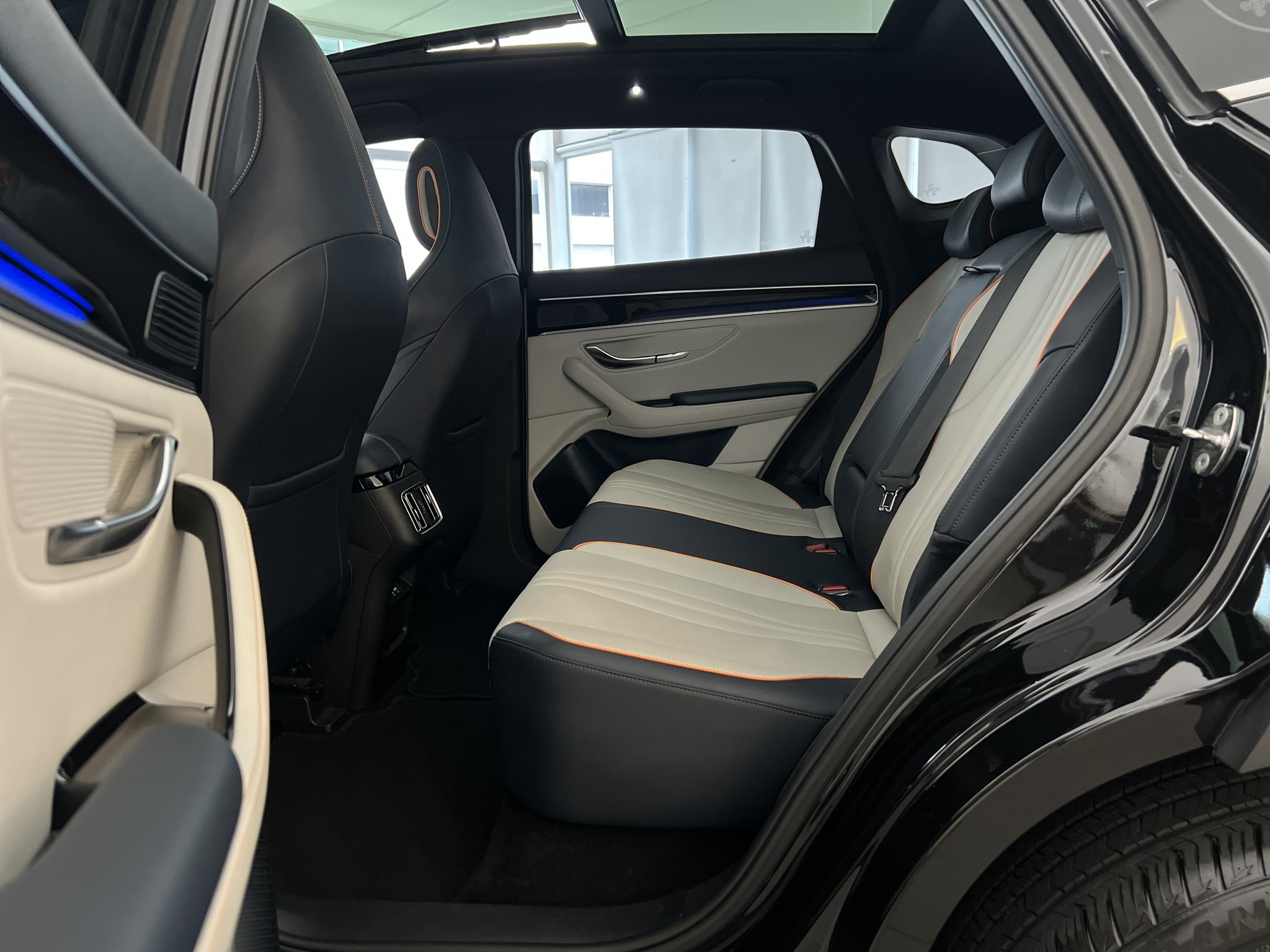 686-983580f5-3688-444e-91bb-8a05e0adca27