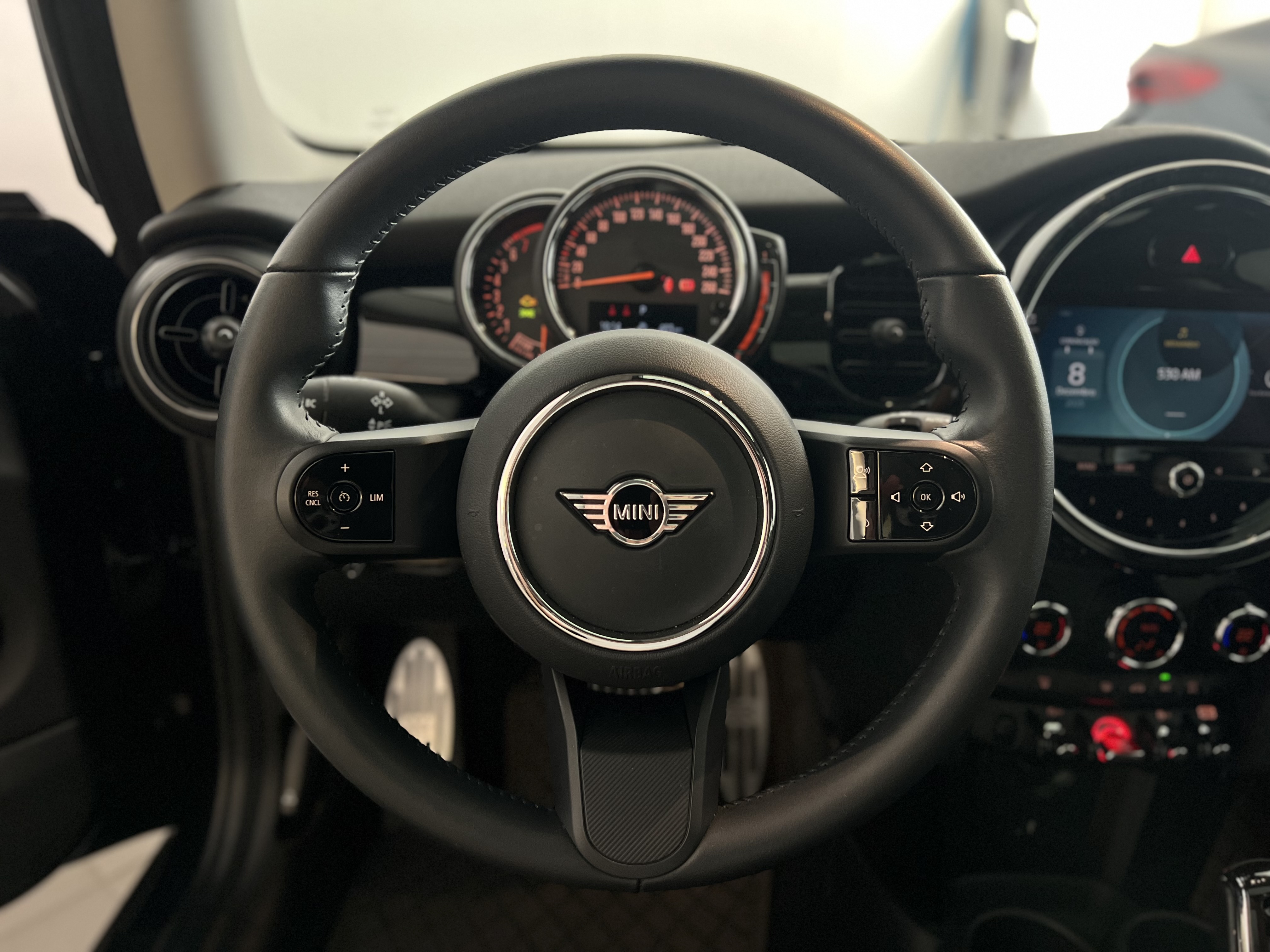 641-a66e37af-2838-4665-bab8-2e78a29d2b9e