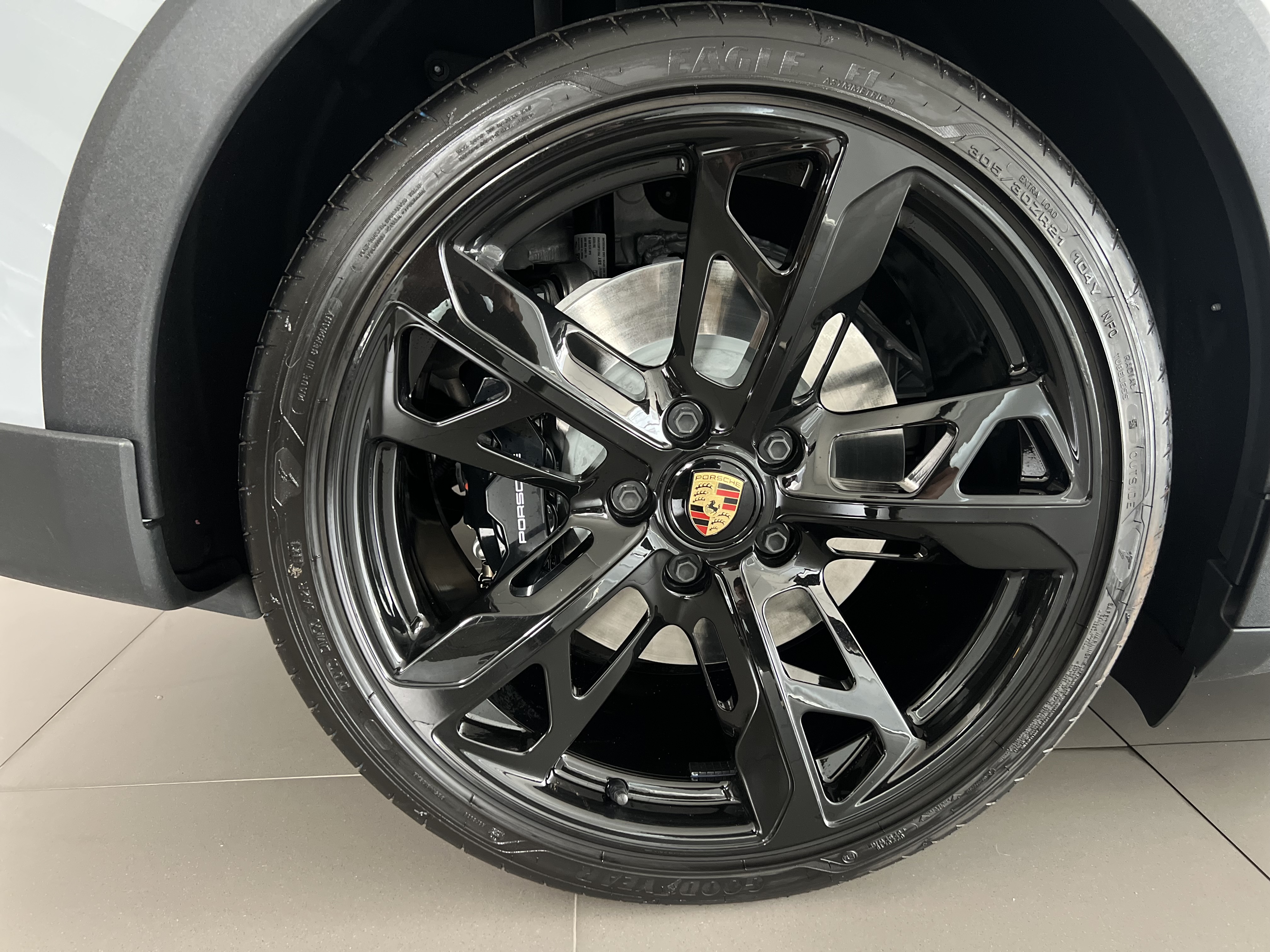 617-b9984073-39f3-4941-b78a-844f59472904