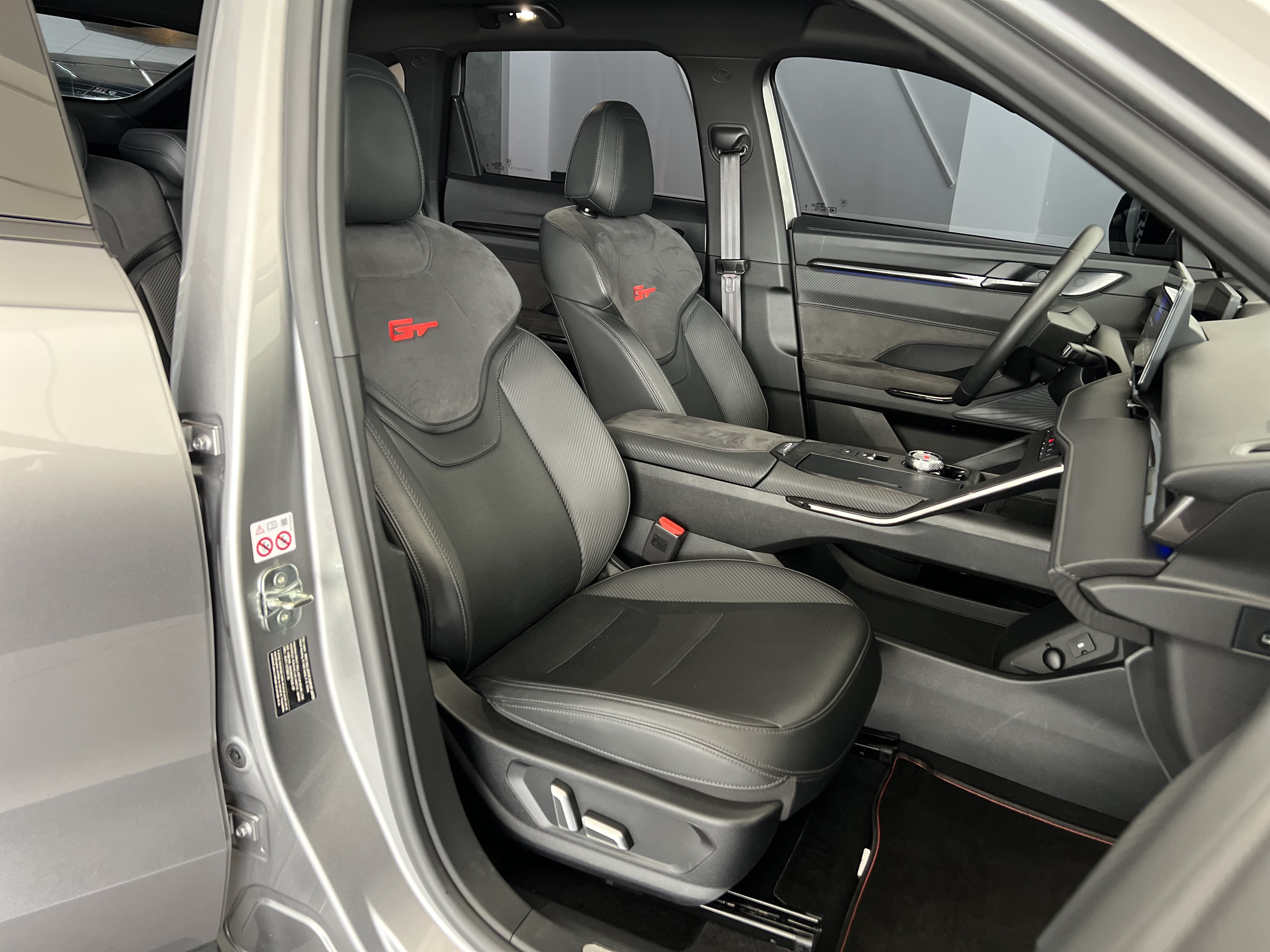 621-f0d8dd43-03e3-441c-81bc-7292556bcd7e