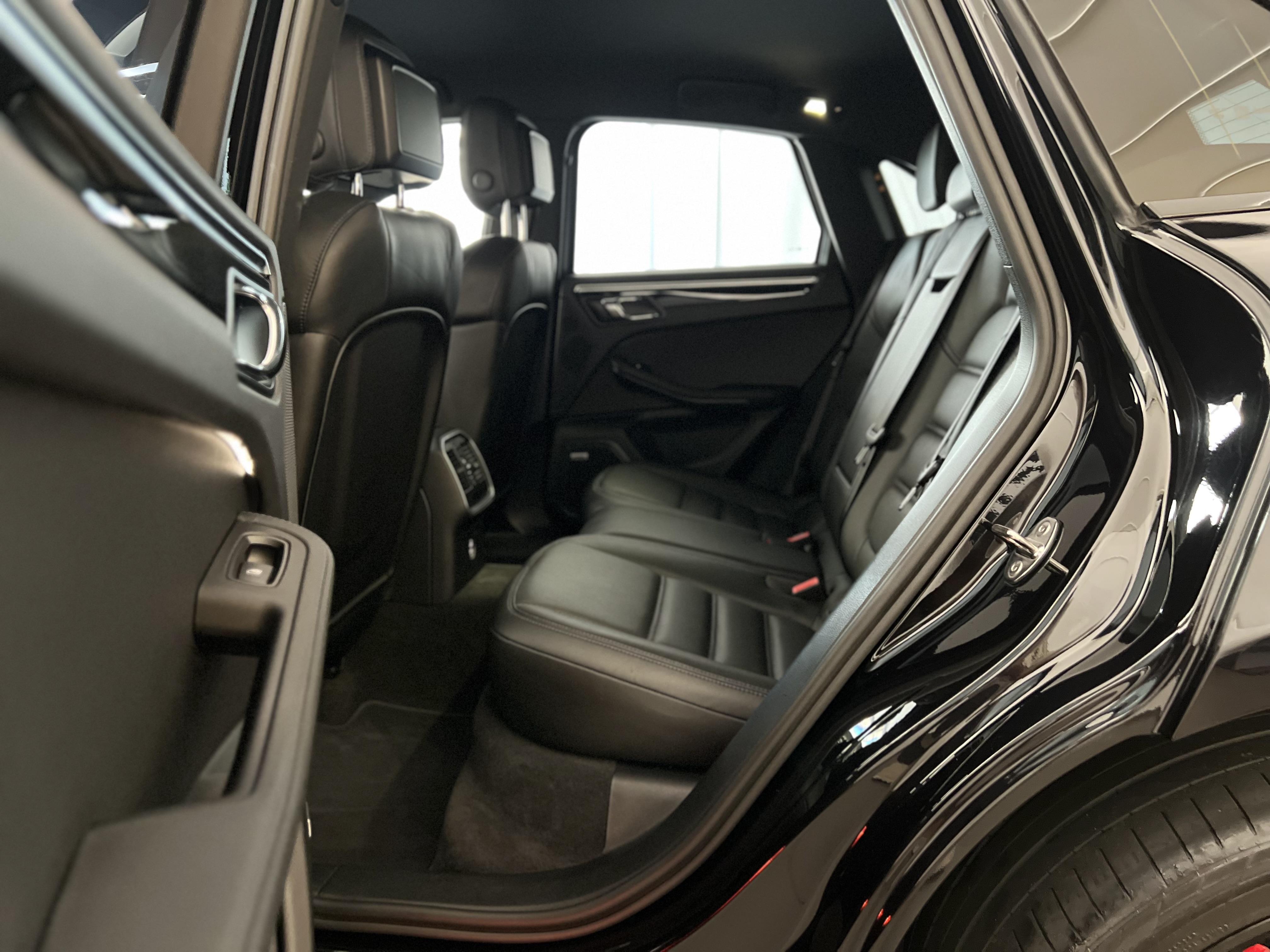 640-f4a55a85-3fe2-4971-b5f6-6bb347380552